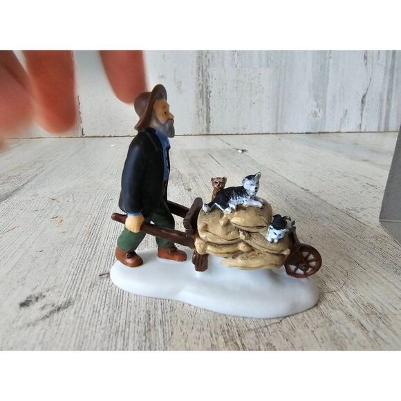Dept 56 57110 not too fast please cats kitten wheelbarrow Man village New Englan - Picture 6 of 7